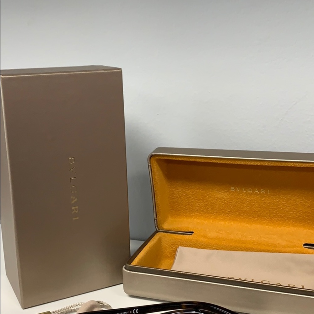 BVULGARI women’s sunglasses - Picture 12 of 12